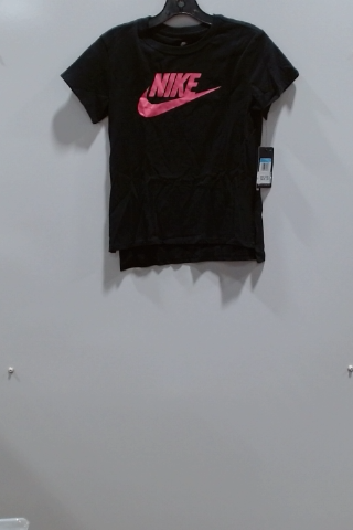 Nike Girls' Graphic T-Shirt