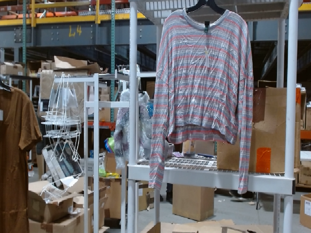 Universal Thread Long Sleeve Tee