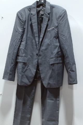 Men's Gray Suit Set