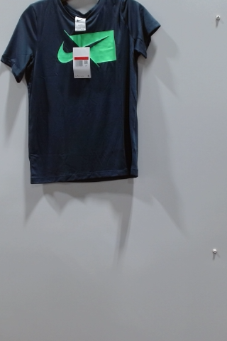 Nike Short Sleeve T-Shirt