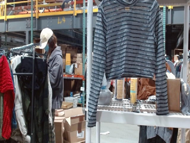 H&M Gray Striped Long Sleeve Top