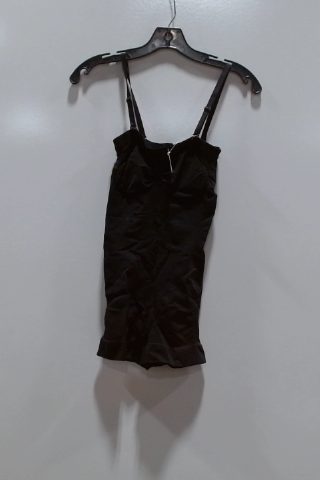 Black Sleeveless Dress