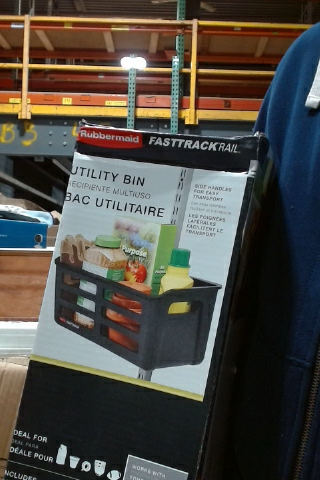 Rubbermaid FASTTRACK Rail Utility Bin