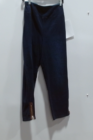 Women's Denim Cropped Pants with Zipper Detail