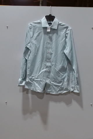 Banana Republic Men's Light Blue Cotton Shirt