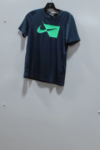 Nike Activewear Shirt