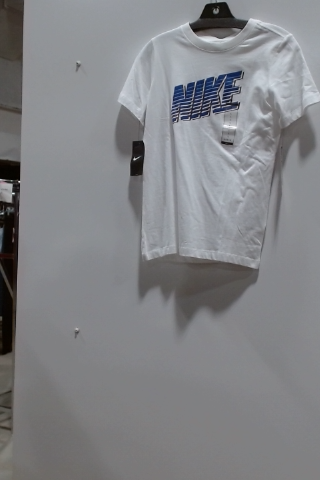 Nike White T-Shirt