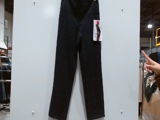 Denim & Co. Classic Waist Straight Leg Crop Jeans
