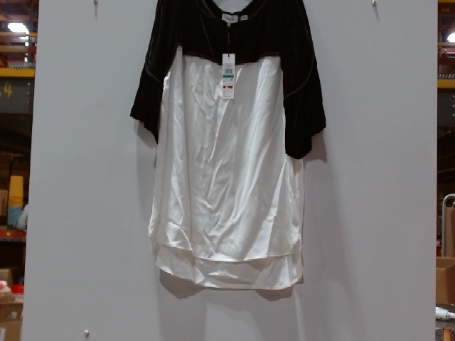 Chelsea & Theodore Women's Velvet Trim Blouse