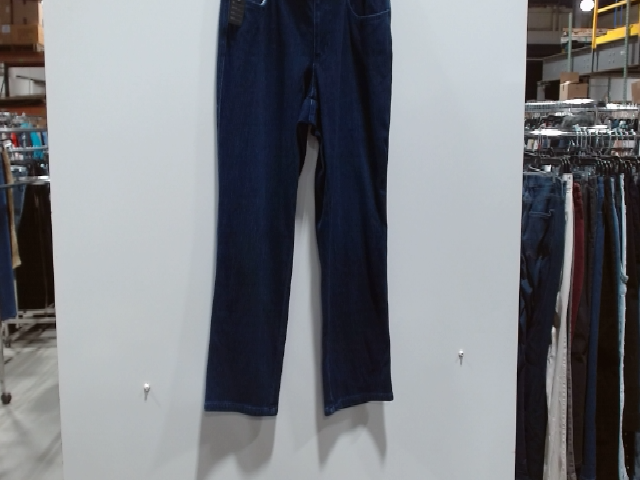 Lee Women's Pull On Straight Leg Jeans