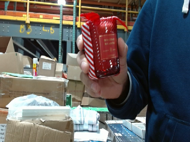 Bath & Body Works Holiday Hearts Single Wick Candle