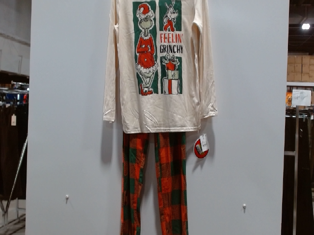 Dr. Seuss The Grinch Pajama Set