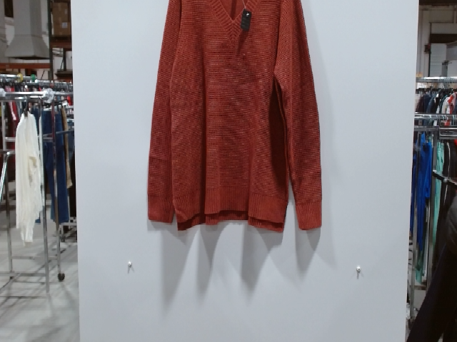 APT 9 Women's V-Neck Sweater