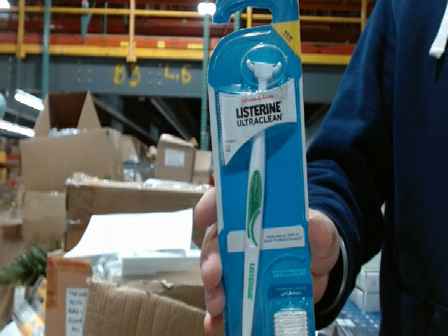 Listerine Ultraclean Tongue Cleaner