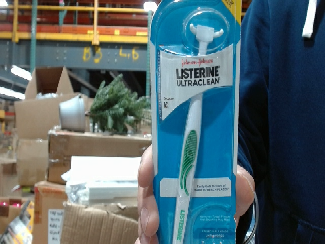 Listerine Ultraclean Tongue Cleaner