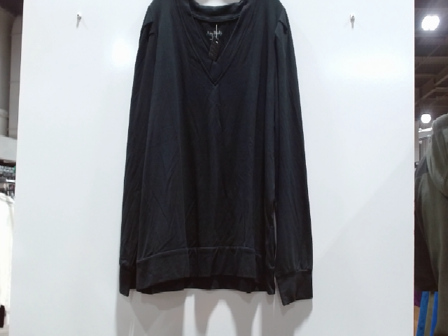 Amy Michelle Black V-Neck Long Sleeve Sweatshirt
