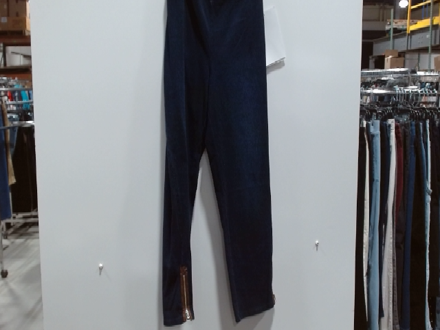 Women's Denim Cropped Pants with Zipper Detail