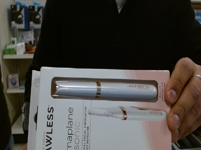 Finishing Touch Flawless Dermaplane Facial Exfoliator