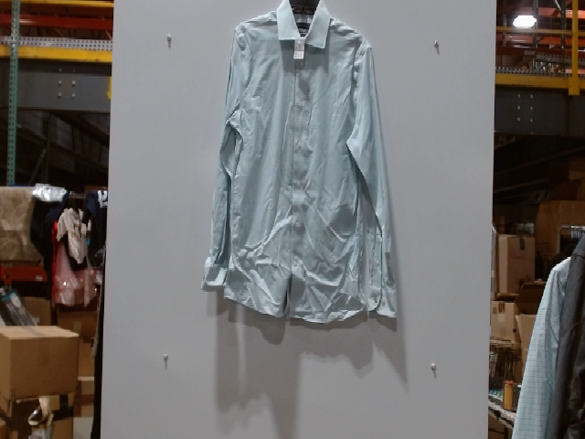 Banana Republic Men's Light Blue Cotton Shirt