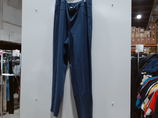 Chaus Women's Blue Pants