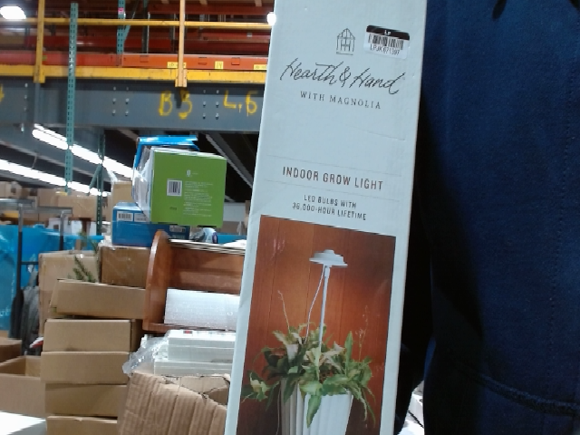 Hearth & Hand with Magnolia Indoor Grow Light