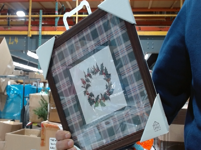 Plaid Wreath Wall Decor
