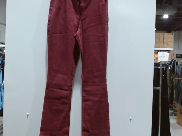 Alfred Dunner Women's Classic Fit Flare Leg Jeans