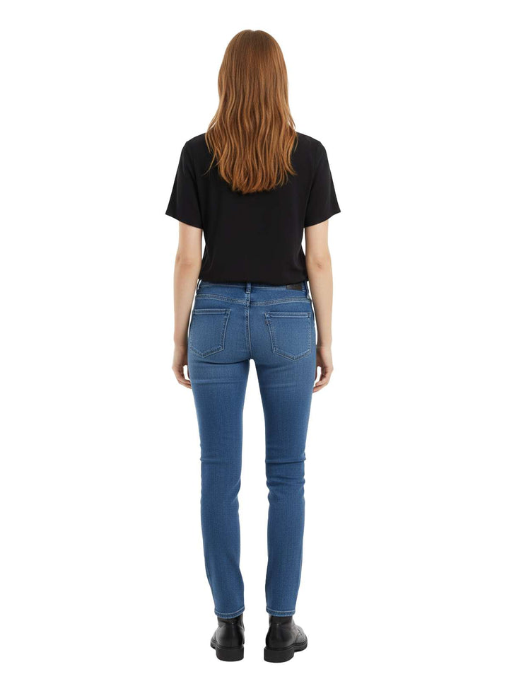 Akco Blue Jeans