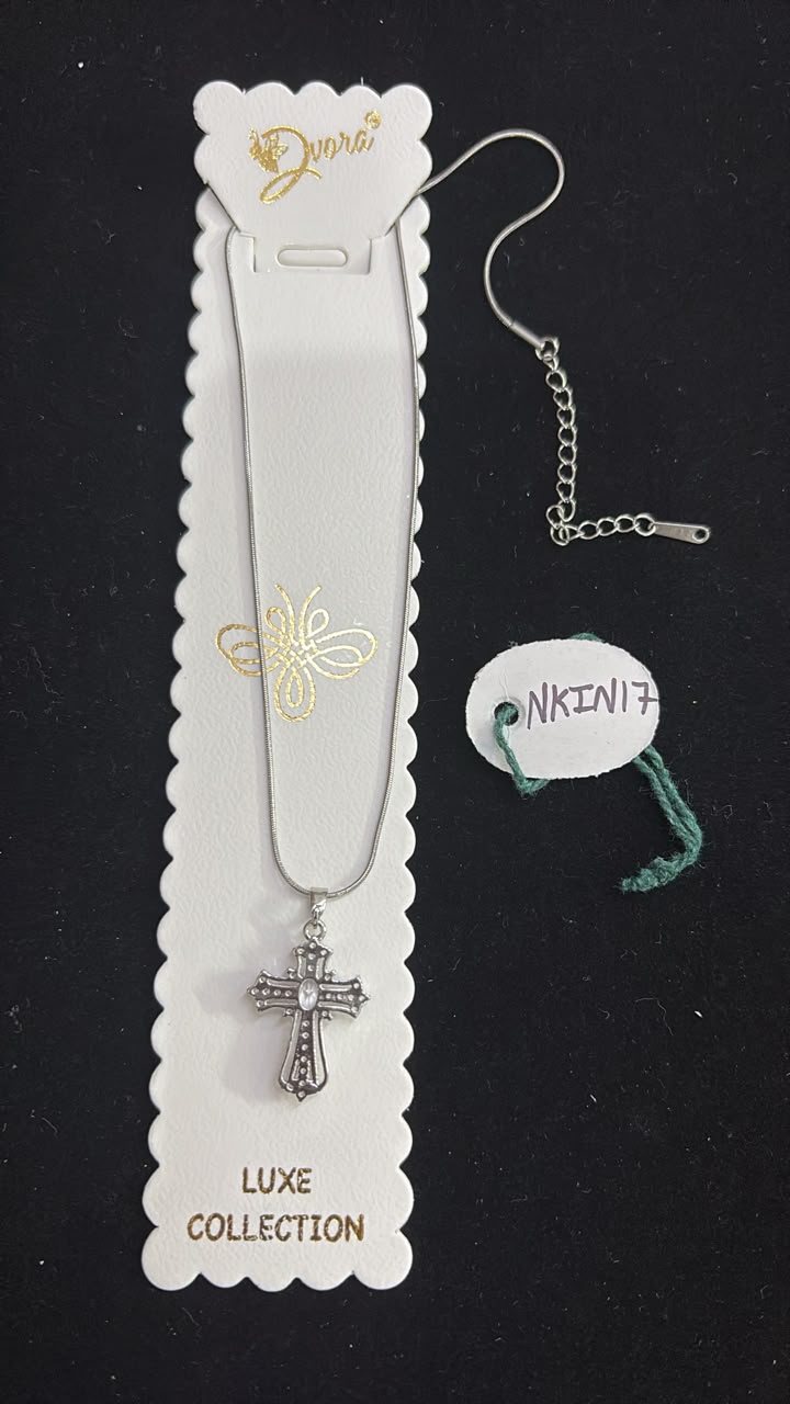 Silver Solitaire Crystal Vintage Ornate Cross Pendant Necklace