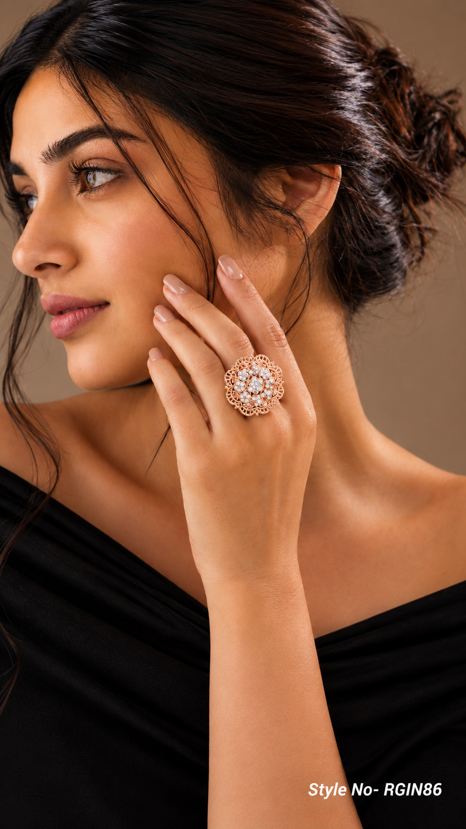 Rose Gold Round Crystal Medallion Ring | RGIN86