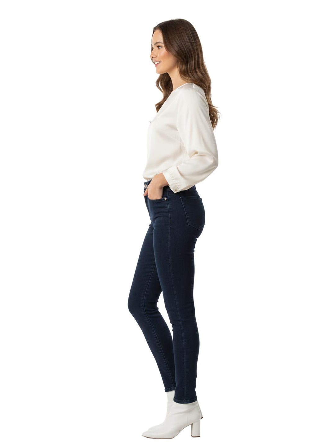 Levi's Women's Corduroy High Waisted Skinny Fit Jeans